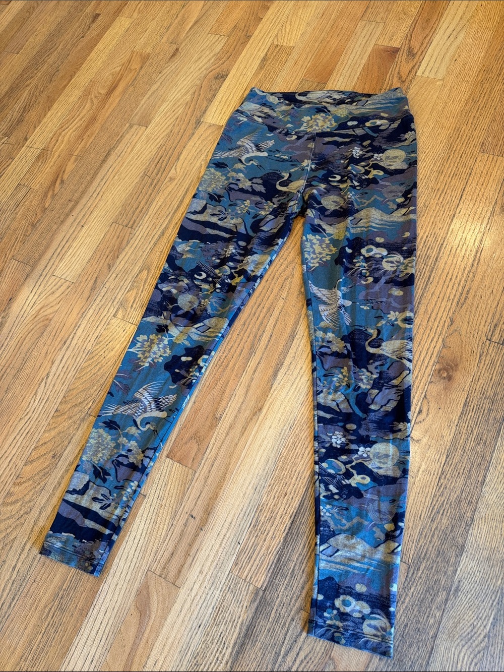 Peruvian Connection Blue and Gold Floral-Pattern Leggings - Picture 8 of 11